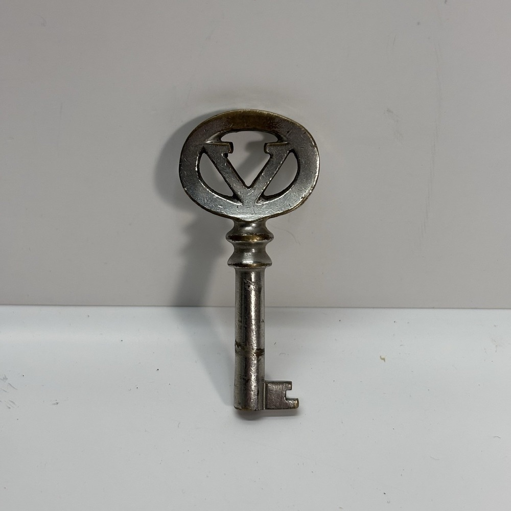 Antique Victor Victrola Phonograph Cabinet Key V Logo Skeleton Open Barrel